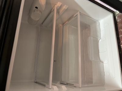 Mini refrigerador black & Decker 