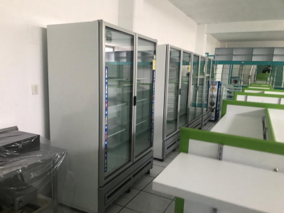 Venta de muebles para farmacia y minisuper 