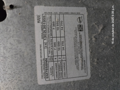 Estufa MABE Color negro