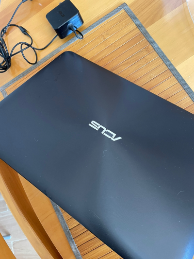 Laptop ASUS Intel i3 RAM 8GB