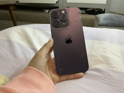 iPhone 14 Pro morado