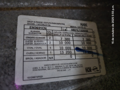 Estufa MABE Color negro enpotrable