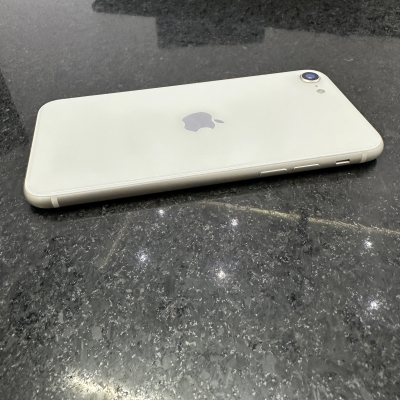 IPhone SE 3era Generación (2022) Blanco.64gb.Libre