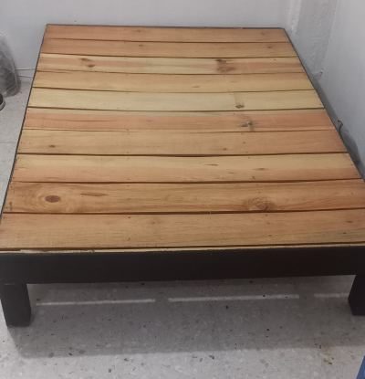 Cama con colchón 