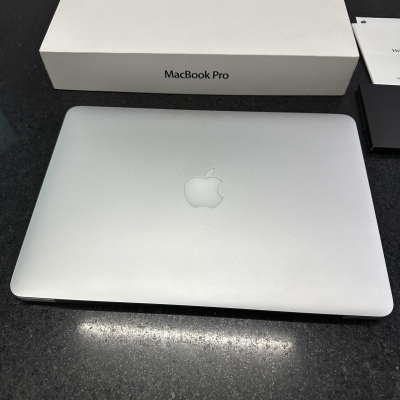 MacBook Pro 2015.13 Pulgadas. 256gb