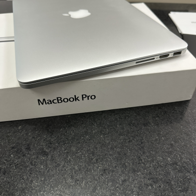 MacBook Pro 2015.13 Pulgadas. 256gb