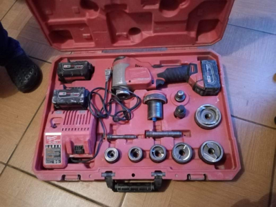 Se vende.. Kit Sacabocado Punch 1/2 -2 M18 2676-22 Milwaukee 