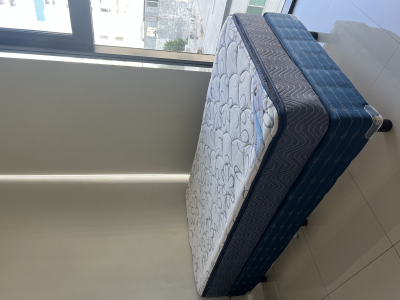 Colchón individual con box spring 