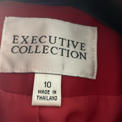 Traje ejecutivo rojo 