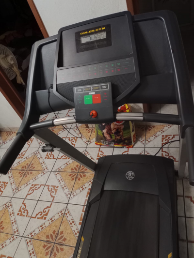 Caminadora GOLDS GYM