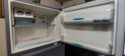 Refrigerator 