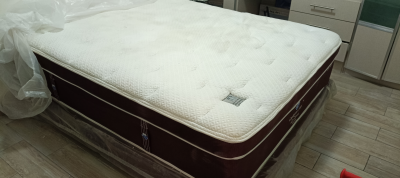 Cama queen size, con box spring 