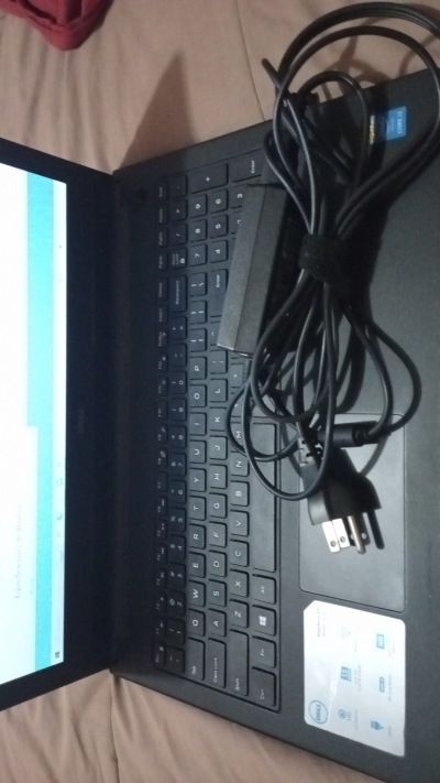 Laptop Dell Inspiron 15 3000