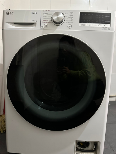 Lavasecadora LG carga frontal