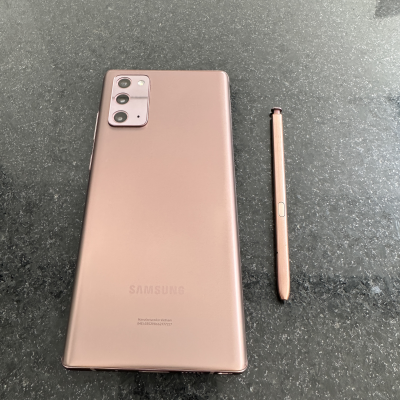Samsung Note 20 5g cobre. 128gb. 8gb de ram. Libre de fabrica para cualquier compañia. Usada.