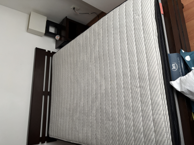 Base cama matrimonial con 2 burós y colchón 