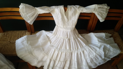 VESTIDO MANTA BLANCA