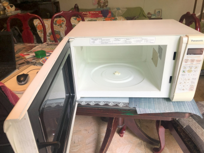 Microondas Panasonic – Potente, Amplio y Económico (Usado)