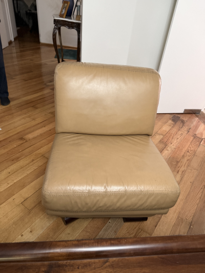 Set de sala con dos sillones, marca Tutto Pelle