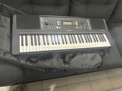 Teclado Yamaha 