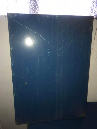 dos mostradores  y 7 anaqueles 