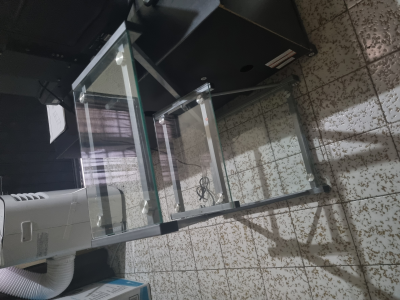 Mesa Auxiliar de Cristal 