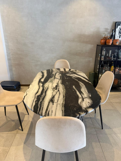 Comedor de mármol italiano 