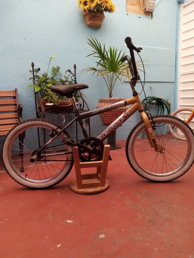 Bicicleta benotto rodada 20