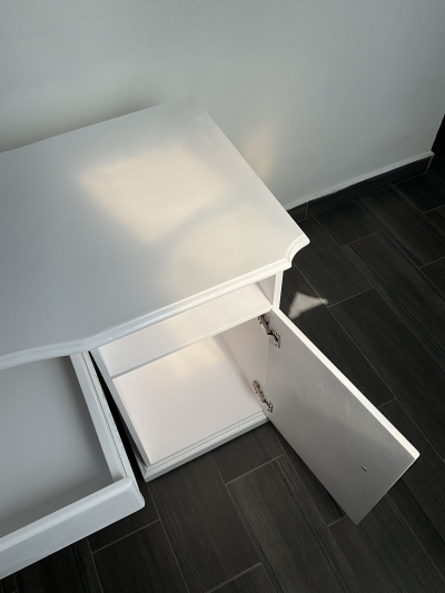 Tocador blanco de MDF - restaurado y pintado