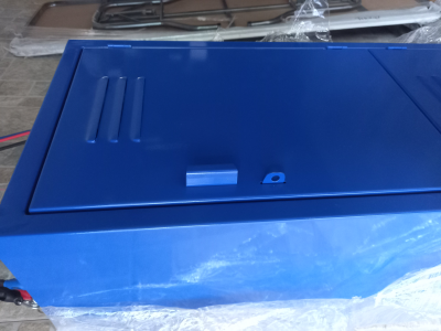 LOCKER METALICO 3 PUERTAS CON ARO PORTACANDADO