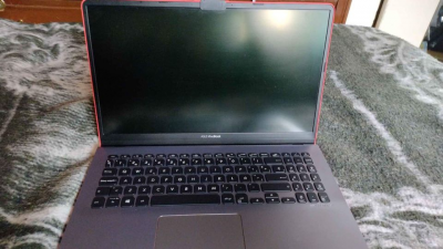 Laptop Asus VIVOBOOK S15 S530