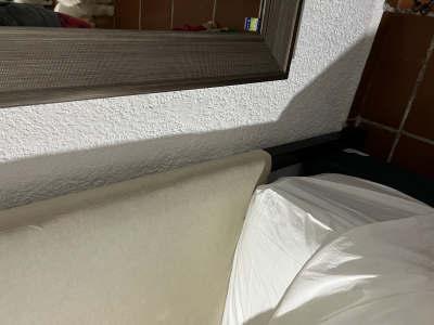 Cabecera matrimonial beige