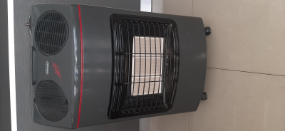 Calentador de gas y eléctrico  Marca DeLonghi