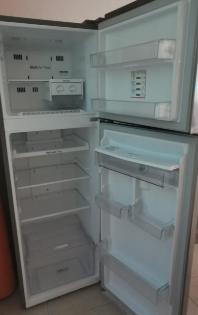 Refrigerador Bottom mount LG 9 pies cúbicos Tecnología inverter y Tecnología no frost