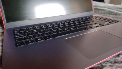 Laptop Asus VIVOBOOK S15 S530