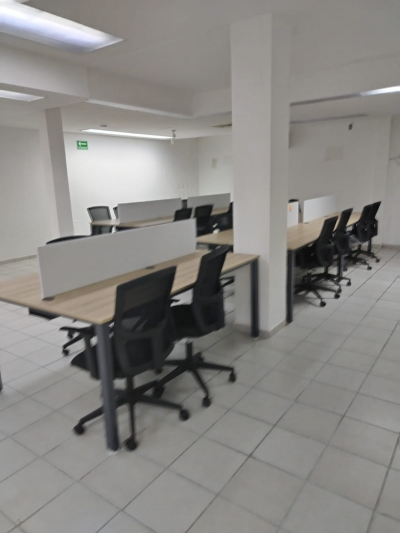 Estación de trabajo para 4 personas