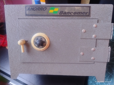 Alcancia tipo caja fuerte Bancomer