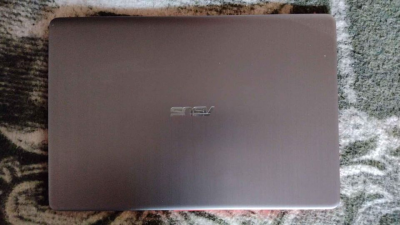 Laptop Asus VIVOBOOK S15 S530