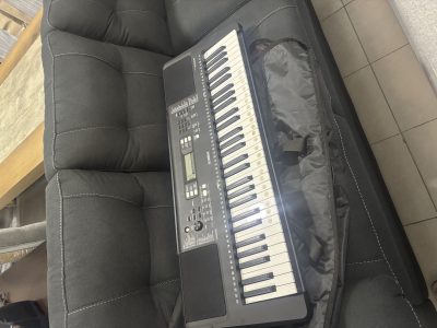 Teclado Yamaha 
