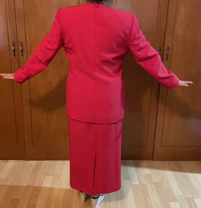 Traje ejecutivo rojo 