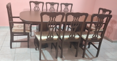 Comedor con 8 sillas