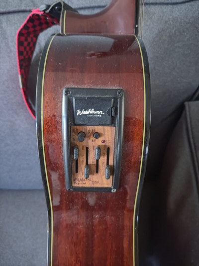 Guitarra Washburn ELECTRO-ACUSTICA