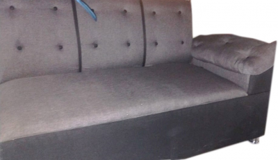 SALA DOS SILLONES Y UN DESCANSAPIES
