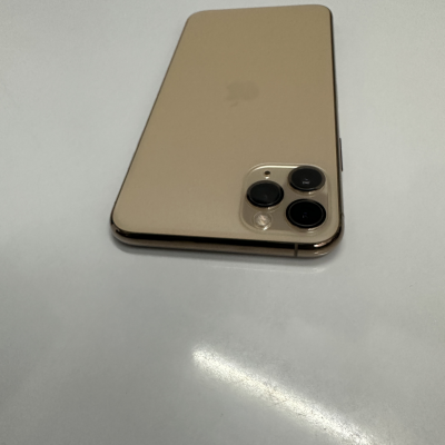 iPhone 11 Pro Max 64gb dorado. Libre 