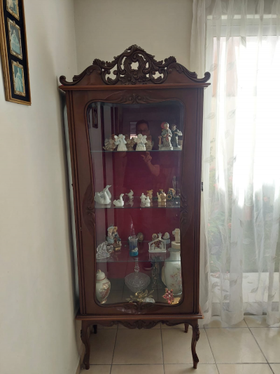 Comedor 8 Personas, Con Trinchador Y Vitrinas (Usado)