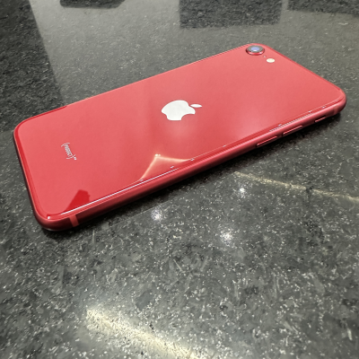 IPhone SE 3era Generación (2022) Rojo. Libre