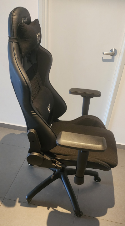 Balam Rush Silla Gamer Thunder V2 / Edition Mediana Plus Tela y Piel/Soporta hasta 150 Kgs Ajuste 4D Cojines de Memory (Negro)