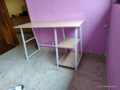 Escritorio con silla