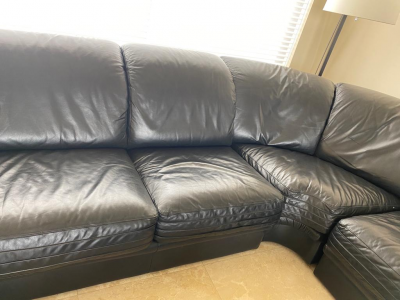 SALA DE PIEL MODULAR COLOR NEGRO 7 PZAS