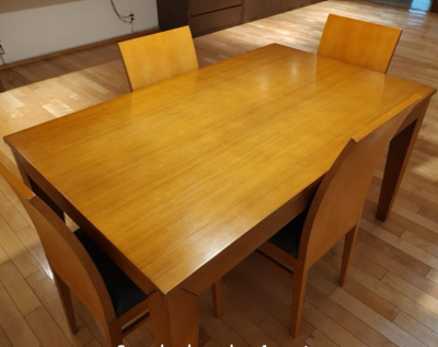 Comedor con 4 sillas chapa